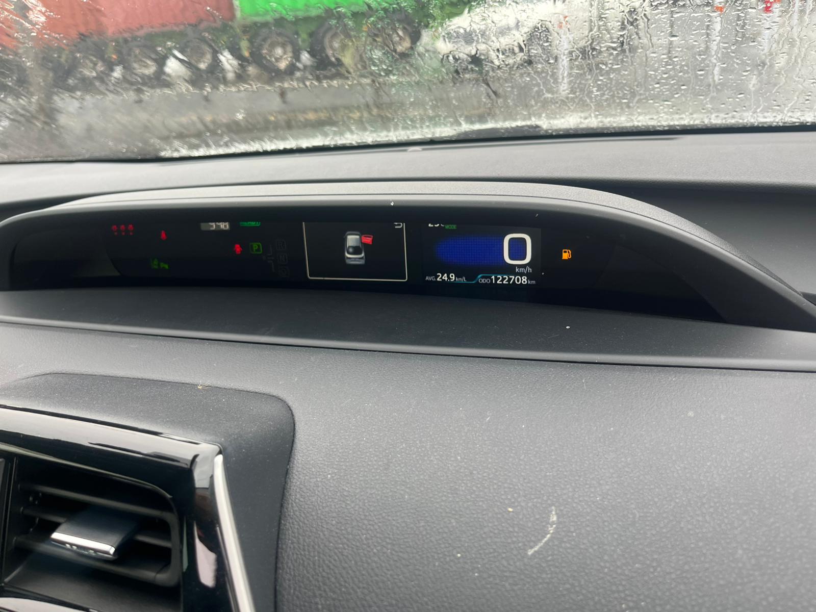 2021 TOYOTA PRIUS photo 14
