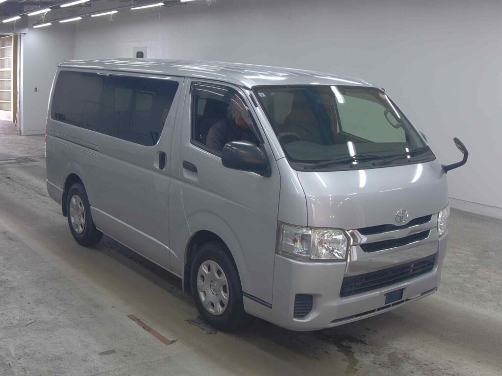 2017 TOYOTA HIACE VAN