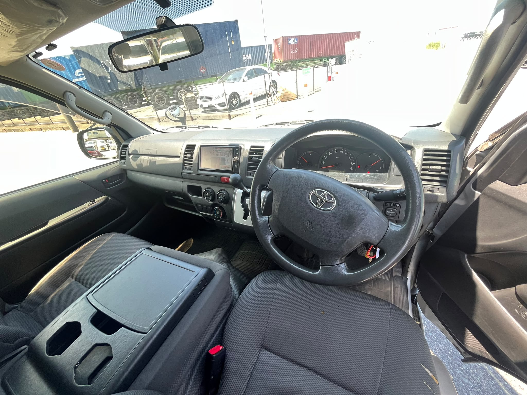 2017 TOYOTA HIACE VAN photo 13