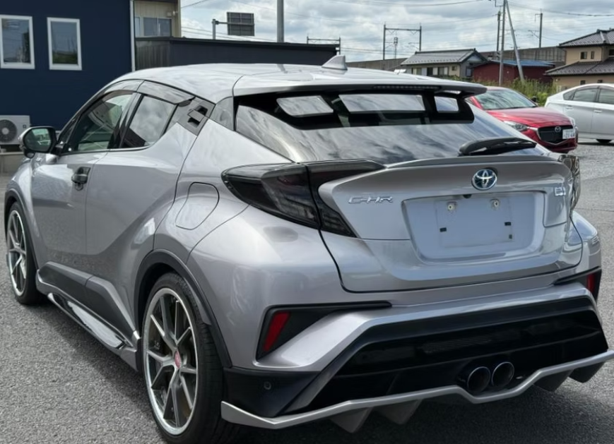 2017 TOYOTA C-HR HYBRID G GRADE photo 3