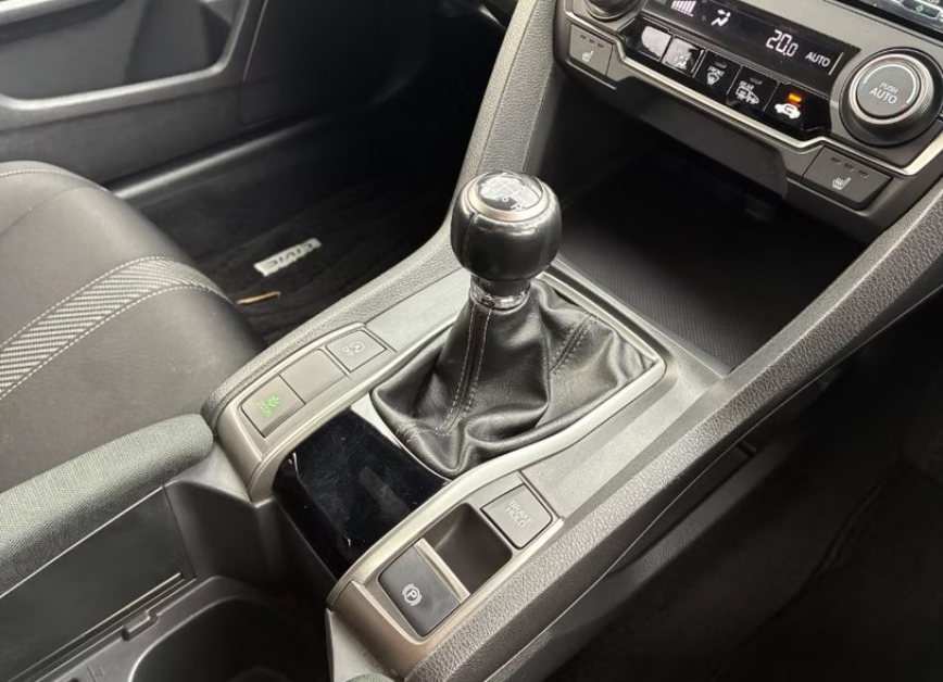 2019 HONDA CIVIC HATCHBACK MT photo 11