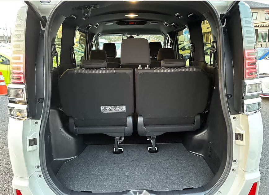 2018 TOYOTA VOXY ZS KIRAMEKI 8 SEATERS photo 6