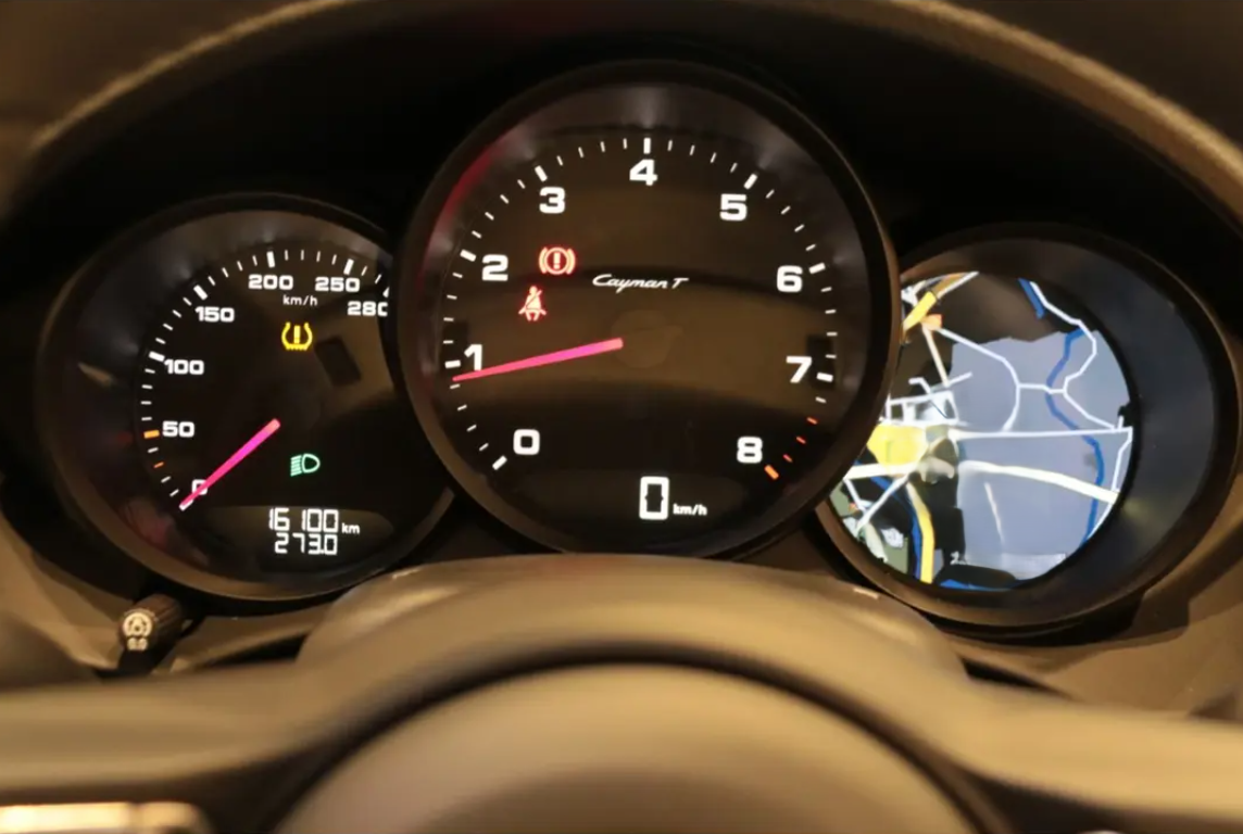 2023 PORSCHE 718 CAYMAN T Sport Chrono Package, Genuine 20-inch Alloy Wheels photo 12