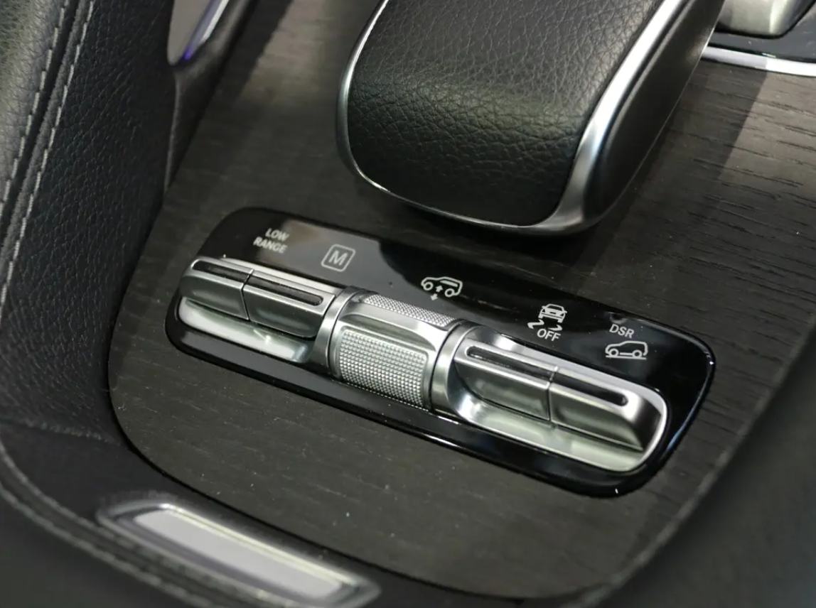 2020 MERCEDES-BENZ GLS - 400d 4MATIC AMG LINE 4WD AMG SPORT PACKAGE 21-inch alloy wheels photo 11