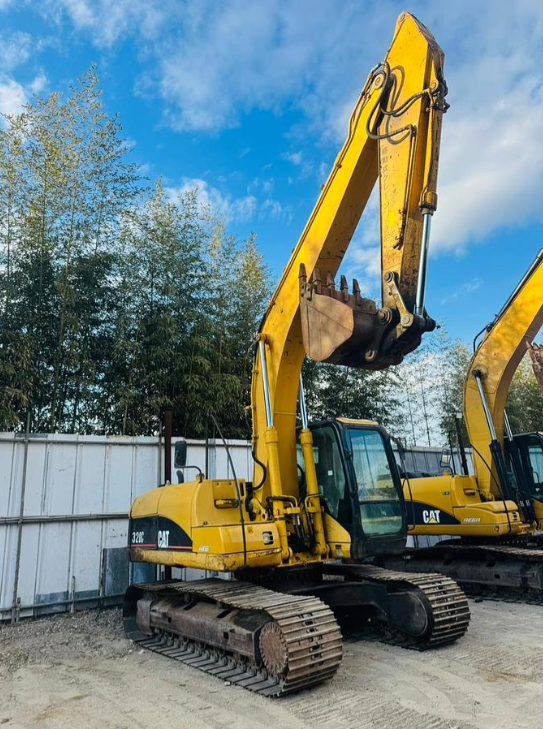 2001 CAT Caterpillar Excavators Model: Model 320C photo 2
