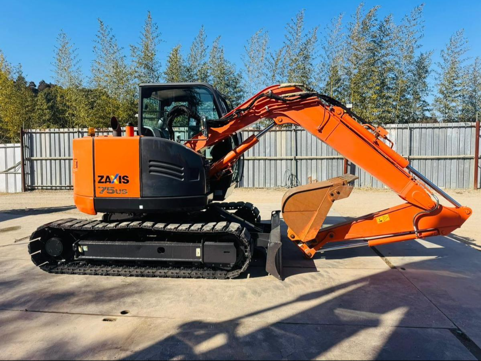 2018 HITACHI Excavators - Model: ZX75US-5B photo 2