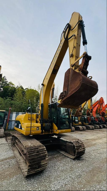 2009 CAT Caterpillar Excavators Model: Cat 320D photo 3