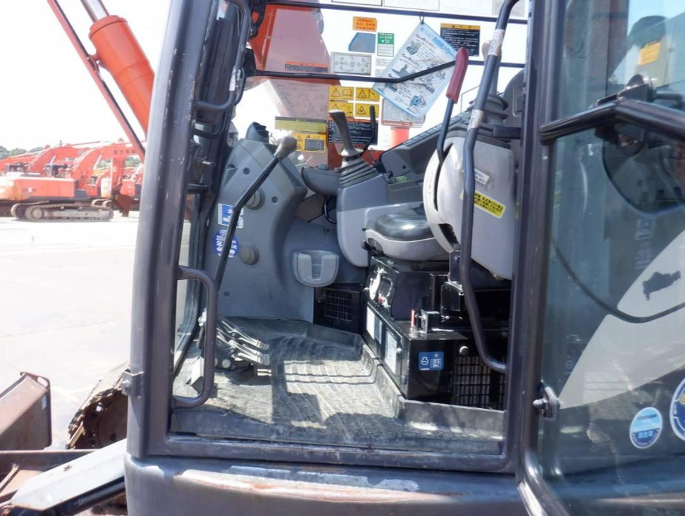 2015 HITACHI Excavators - ZX75UR-5B photo 4