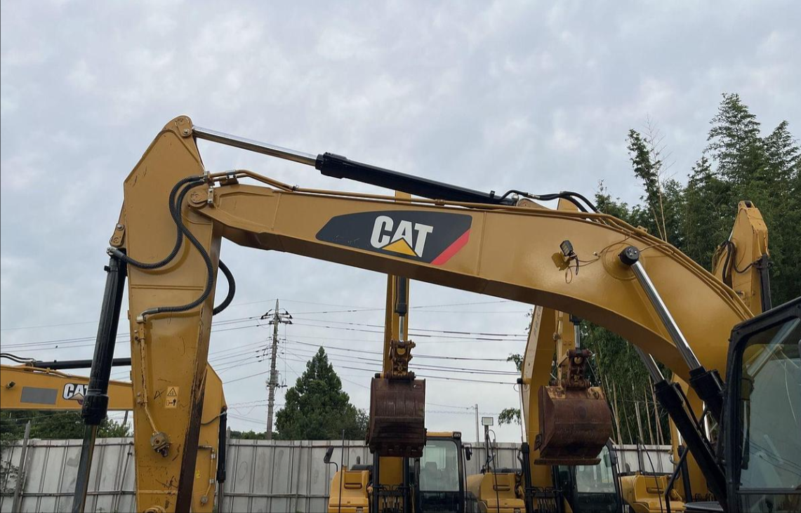 2016 CAT Caterpillar Excavators - Cat 320E-2 photo 14